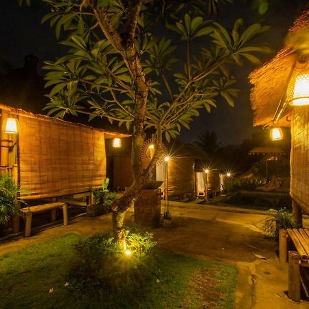 Salty Shakas Bamboo Stay Canggu ภายนอก รูปภาพ