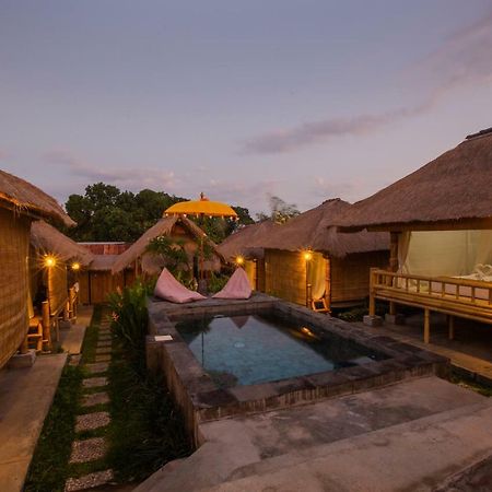 Salty Shakas Bamboo Stay Canggu ภายนอก รูปภาพ