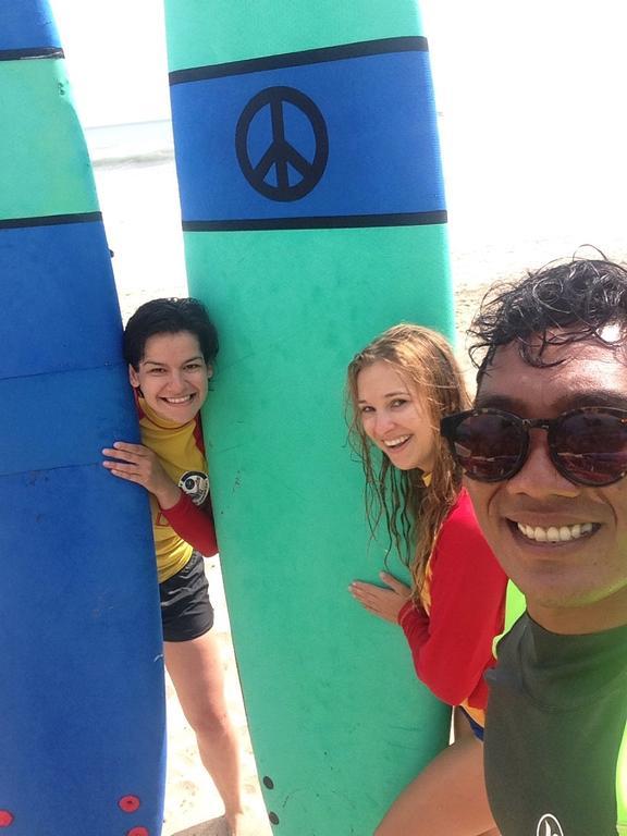 Salty Shakas Bamboo Stay Canggu ภายนอก รูปภาพ