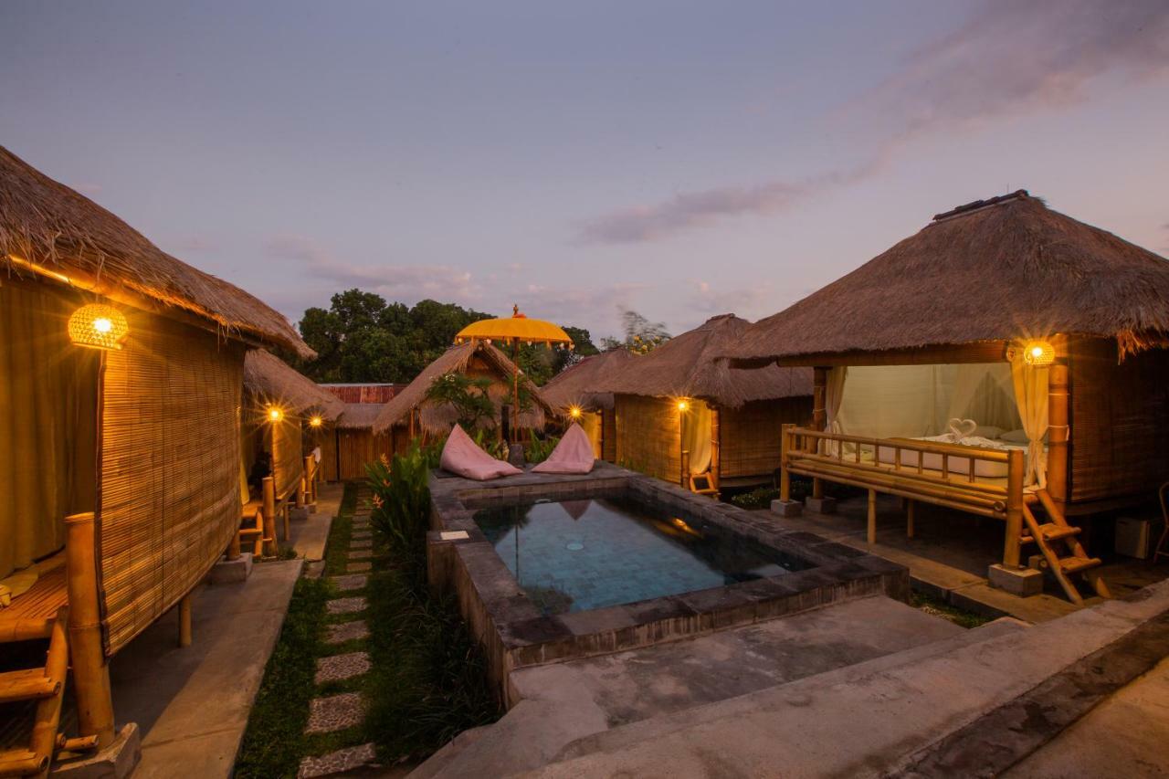Salty Shakas Bamboo Stay Canggu ภายนอก รูปภาพ